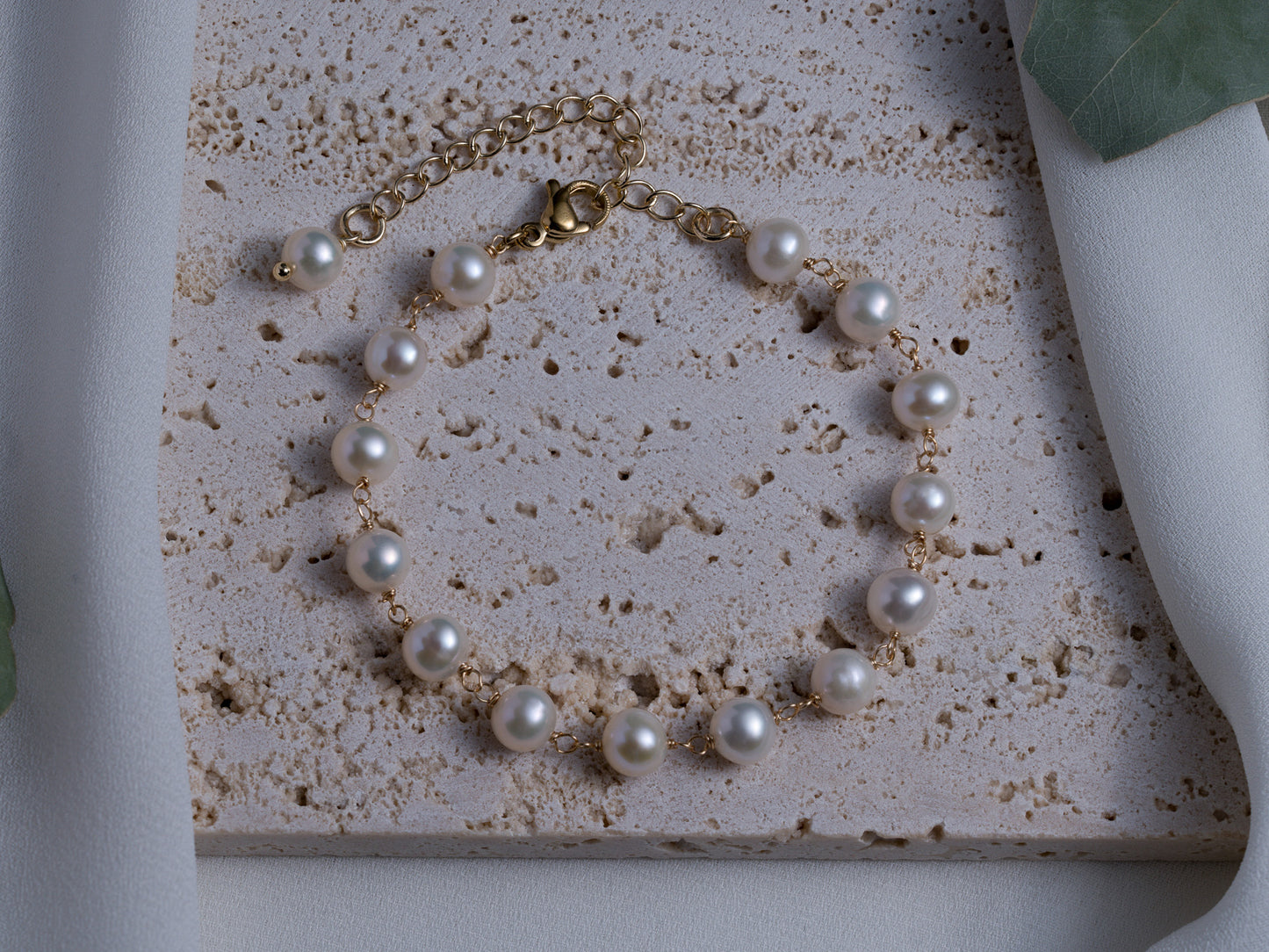 Classic Elegance: Handcrafted Adjustable Pearl Bracelet