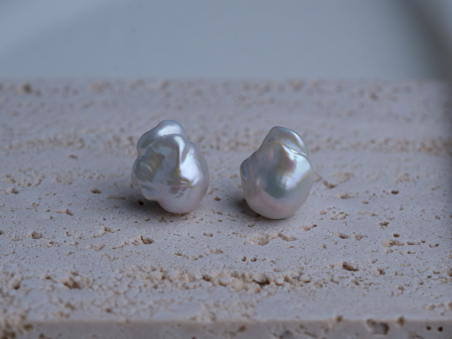 18-21MM Large Baroque Pearl Stud Earrings