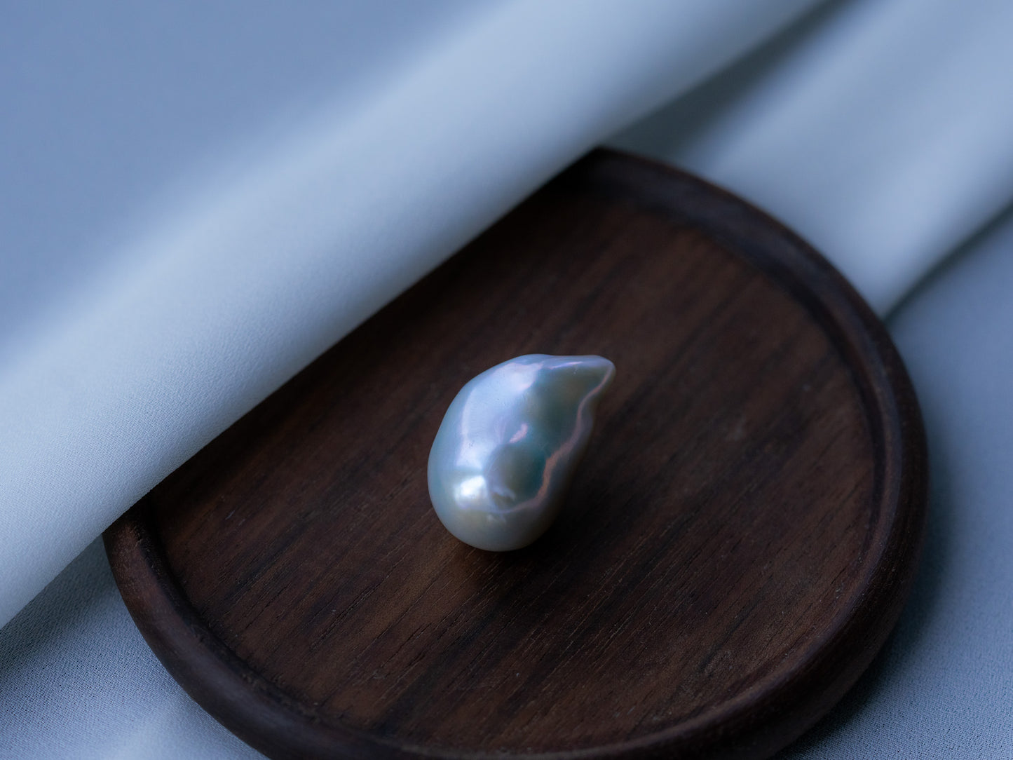 AAA+ Large 30mm-25mm Baroque Pearl Pendants
