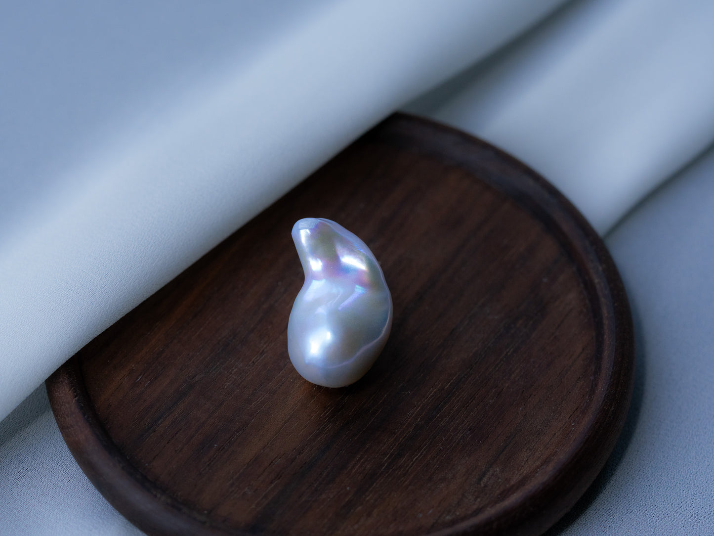 AAA+ Large 30mm-25mm Baroque Pearl Pendants